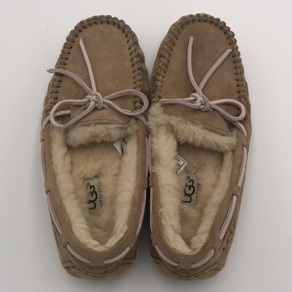 UGG Dakota Suede Slippers (youth size 5) - Picture 6 of 8
